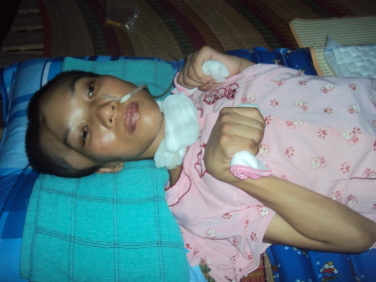 Tai nạn dẫn đến bị liệt cần sự giúp đỡ